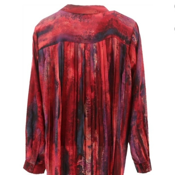 Belle Kim Gravel Pleated Back Watercolor Print Blouse - Picture 2 of 2